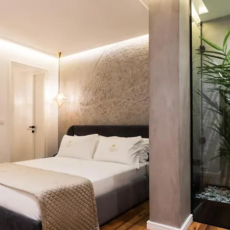 La Suite Boutique Hotel Tirana Exterior photo