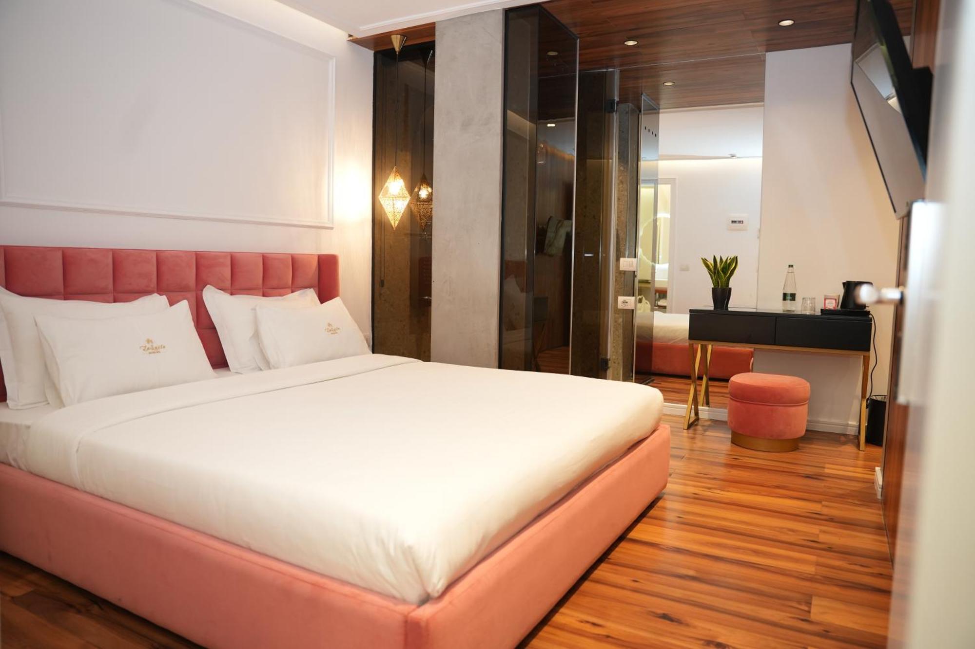La Boutique 4* Tirana