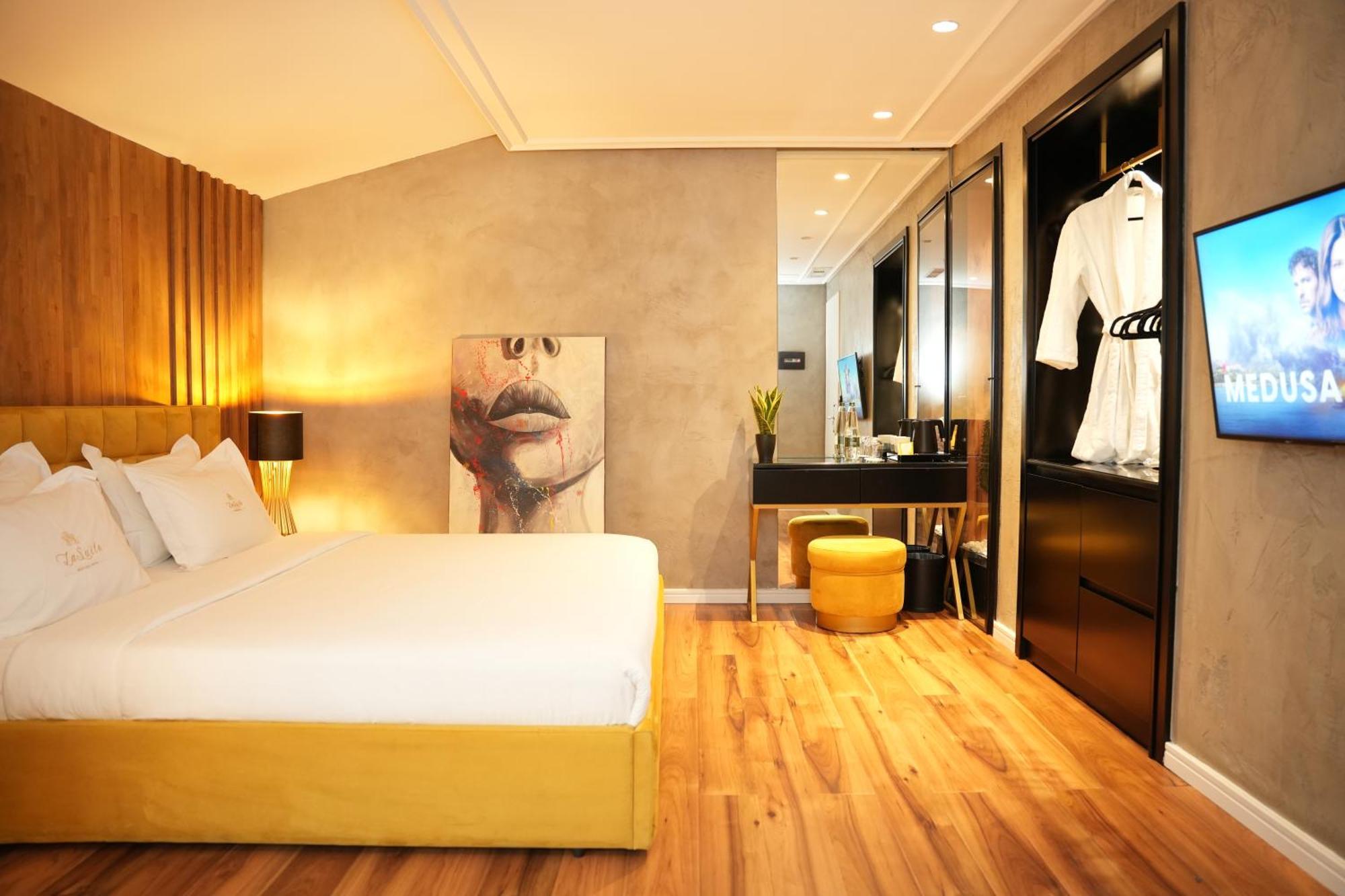 La Boutique Hotel